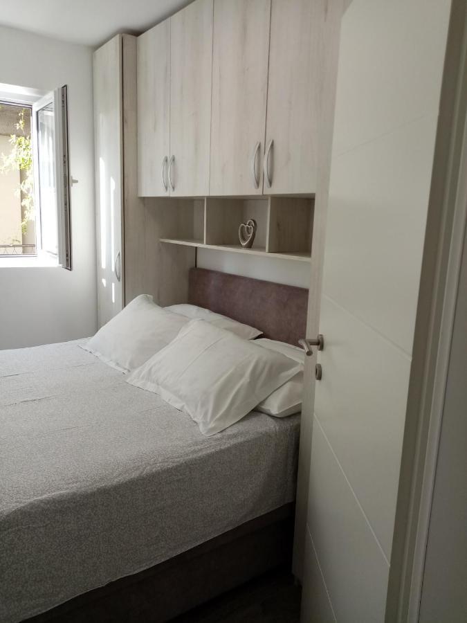 Appartement Dvosobni Apartman Luka à Mlini Extérieur photo