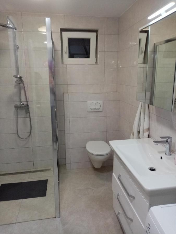 Appartement Dvosobni Apartman Luka à Mlini Extérieur photo